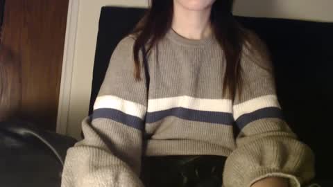 Olivia online show from 12-08-24, 01:24