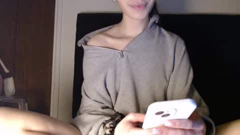 Olivia online show from 12-29-24, 02:38