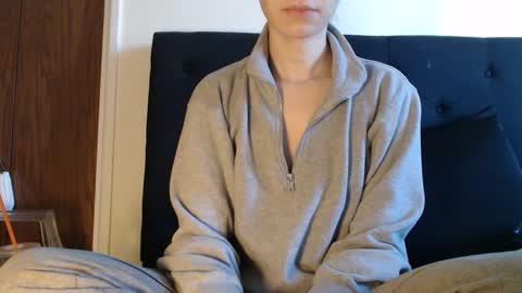 Olivia online show from 01-03-25, 04:59