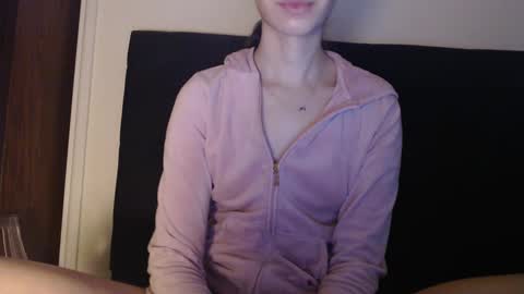 Olivia online show from 01-12-25, 10:43