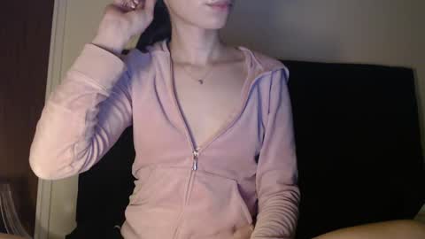 Olivia online show from 01-13-25, 03:23