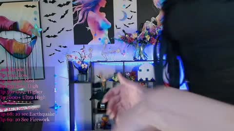 Nova Harper online show from 10-07-25, 09:12