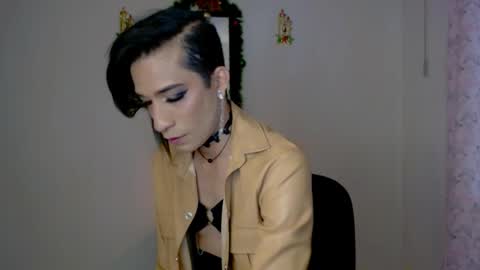 Snapshot of novanyx11 chatting on 12-04-25, 11:02 Nova... online show from 12-04-25, 11:02