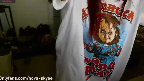 Snapshot of novaskyee chatting on 12-13-24, 06:21 Nova skyee online show from 12-13-24, 06:21