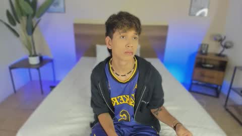 NovayBrian online show from 11-23-25, 04:56