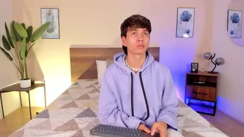 NovayBrian online show from 12-04-25, 04:44