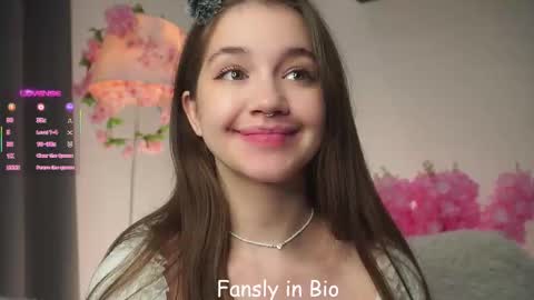 Dina online show from 10-24-25, 01:24