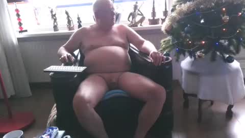 Snapshot of nudejohn chatting on 12-31-24, 11:09 Nudejohn online show from 12-31-24, 11:09