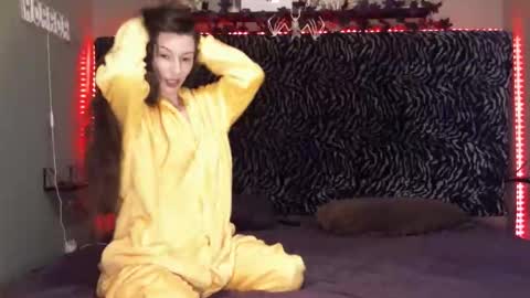 Snapshot of nudenastycouple69 chatting on 10-31-25, 08:21 nudenastycouple69 online show from 10-31-25, 08:21