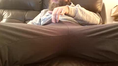 Snapshot of nudestud887 chatting on 10-19-25, 05:19 nudestud887 online show from 10-19-25, 05:19