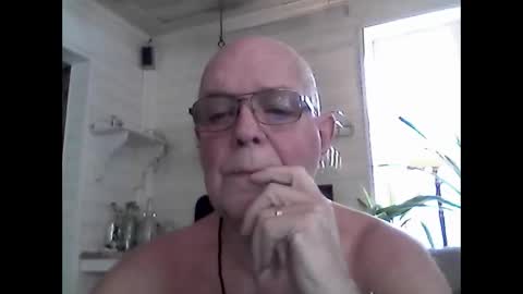 Snapshot of nudistjavist chatting on 01-16-25, 10:42 Haky online show from 01-16-25, 10:42