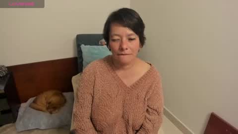 Snapshot of nuit_rose chatting on 01-12-25, 05:13 nuit_rose online show from 01-12-25, 05:13