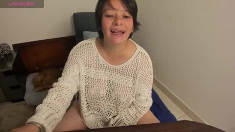 Snapshot of nuit_rose chatting on 02-04-25, 07:51 nuit_rose online show from 02-04-25, 07:51