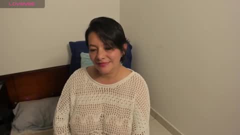 Snapshot of nuit_rose chatting on 02-14-25, 02:18 nuit_rose online show from 02-14-25, 02:18