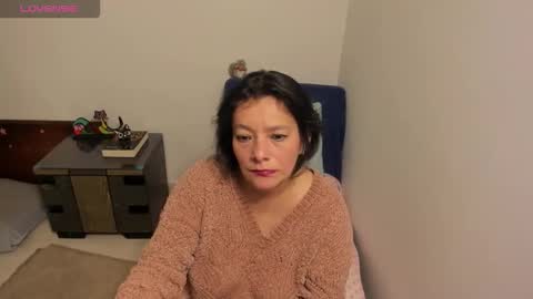 Snapshot of nuit_rose chatting on 09-12-25, 02:22 nuit_rose online show from 09-12-25, 02:22