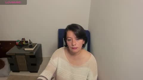 Snapshot of nuit_rose chatting on 09-25-25, 01:53 nuit_rose online show from 09-25-25, 01:53