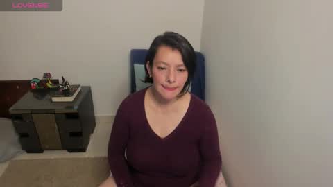 Snapshot of nuit_rose chatting on 09-27-25, 02:05 nuit_rose online show from 09-27-25, 02:05