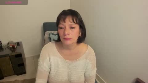 nuit_rose online show from 01-14-26, 02:28