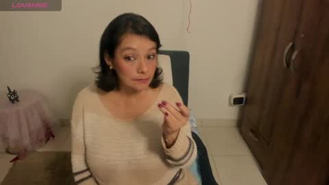 nuit_rose online show from 04-22-26, 02:03