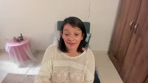 nuit_rose online show from 07-23-26, 02:04