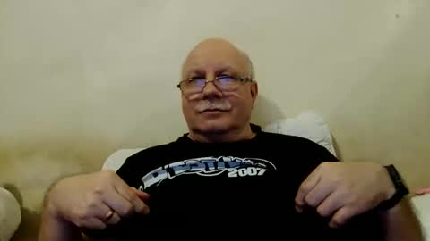 nukiss online show from 12-10-24, 09:00