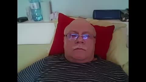 nukiss online show from 09-20-25, 11:55