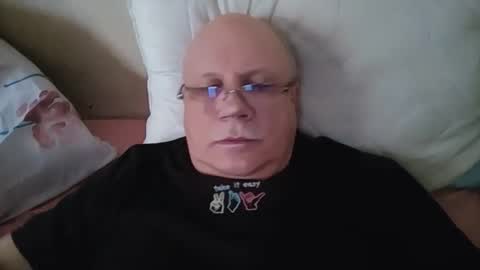 nukiss online show from 11-10-25, 10:03