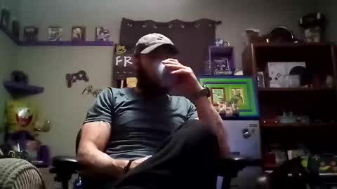 Awwwww Hey Sweetie Pies. Welcome To The Sweetie Pie Lounge. Enjoy The Dad-Cast. SweetCorny Fun-loving Dad Talk. online show from 03-01-25, 10:31