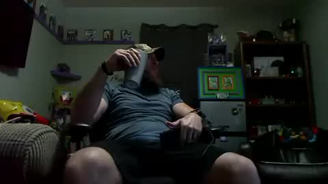 Awwwww Hey Sweetie Pies. Welcome To The Sweetie Pie Lounge. Enjoy The Dad-Cast. SweetCorny Fun-loving Dad Talk. online show from 09-26-25, 03:54