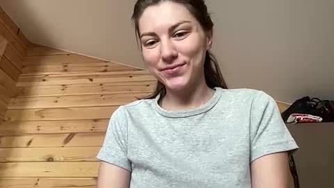 Snapshot of nursedoll chatting on 10-20-25, 05:08 Ema online show from 10-20-25, 05:08