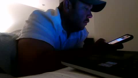 Snapshot of nuttincowboy727272 chatting on 05-18-26, 12:29 nuttincowboy727272 online show from 05-18-26, 12:29