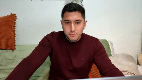 Snapshot of nuxfertt chatting on 05-06-26, 06:35 nuxfertt online show from 05-06-26, 06:35