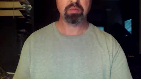 nvrenuff1979 online show from 02-11-26, 12:32