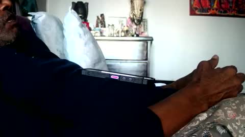 KN online show from 10-16-25, 04:08