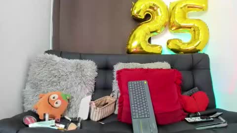 Nia online show from 01-14-25, 06:13