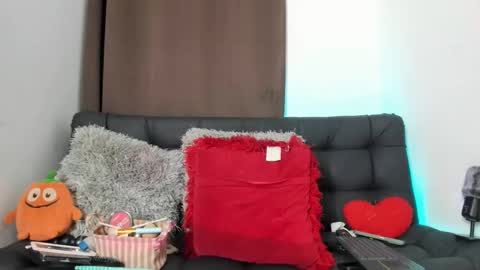 Nia online show from 01-19-25, 05:05