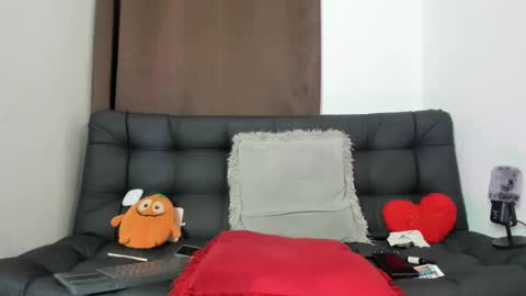 Nia online show from 02-02-25, 07:20