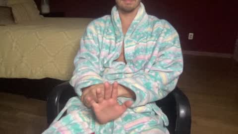 Snapshot of nyc2100 chatting on 01-14-25, 05:30 Your HOTBF online show from 01-14-25, 05:30