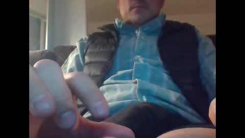 Snapshot of nycman83 chatting on 02-08-25, 03:52 NYC man online show from 02-08-25, 03:52