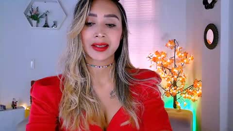 Nycole online show from 12-23-24, 07:09