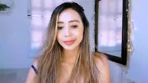 Nycole online show from 09-09-25, 04:06