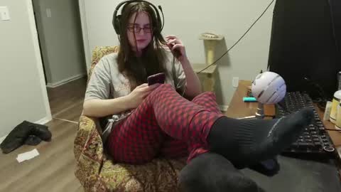 Nyctophilic online show from 11-24-25, 04:45