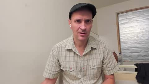 Snapshot of nyhudsonvalleyfun chatting on 11-11-25, 05:24 HudsonValleyNYfun online show from 11-11-25, 05:24