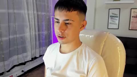 Snapshot of nyko_ds chatting on 10-31-25, 04:35 nyko_ds online show from 10-31-25, 04:35