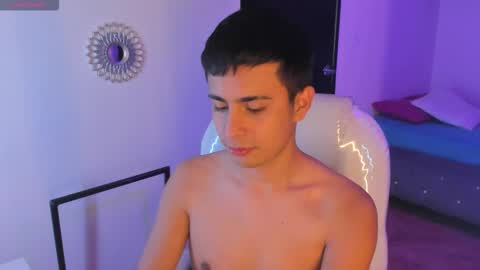 Snapshot of nyko_ds chatting on 12-04-25, 03:49 nyko_ds online show from 12-04-25, 03:49