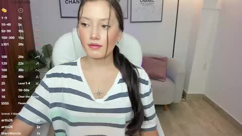nylaa_rose online show from 10-23-25, 06:50