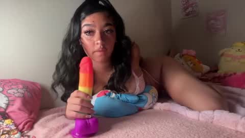 nylasinns online show from 05-15-26, 02:18