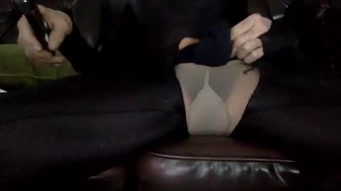 Snapshot of nylon2412 chatting on 12-02-25, 11:26 nylon2412 online show from 12-02-25, 11:26