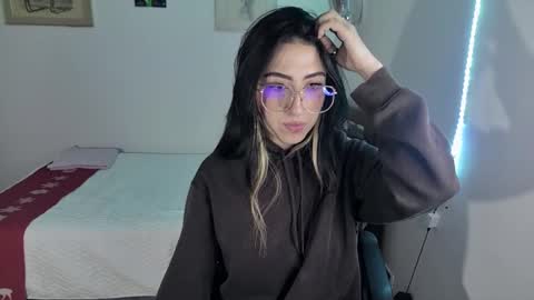 Snapshot of nymph_frida chatting on 12-16-24, 08:31 Frida online show from 12-16-24, 08:31