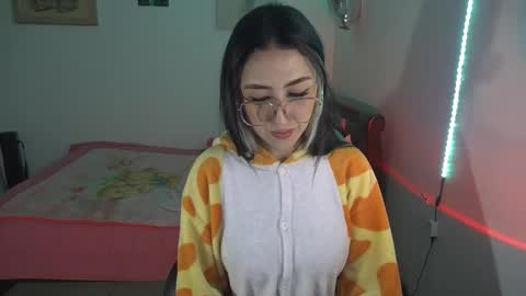 Snapshot of nymph_frida chatting on 09-20-25, 06:14 Frida online show from 09-20-25, 06:14